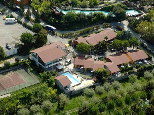 Апарт отель Borgo Blu Poggio Лацизе Экстерьер фото