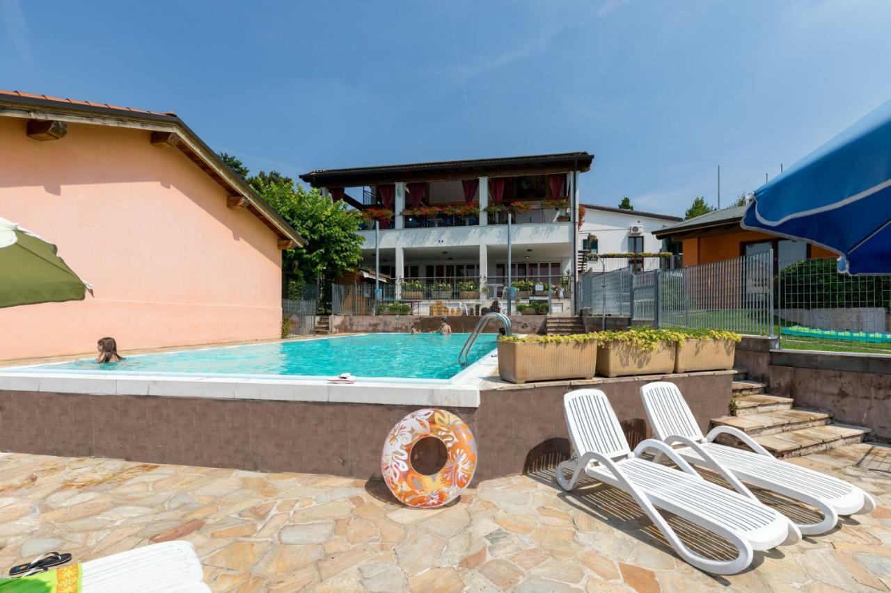 Апарт отель Borgo Blu Poggio Лацизе Экстерьер фото