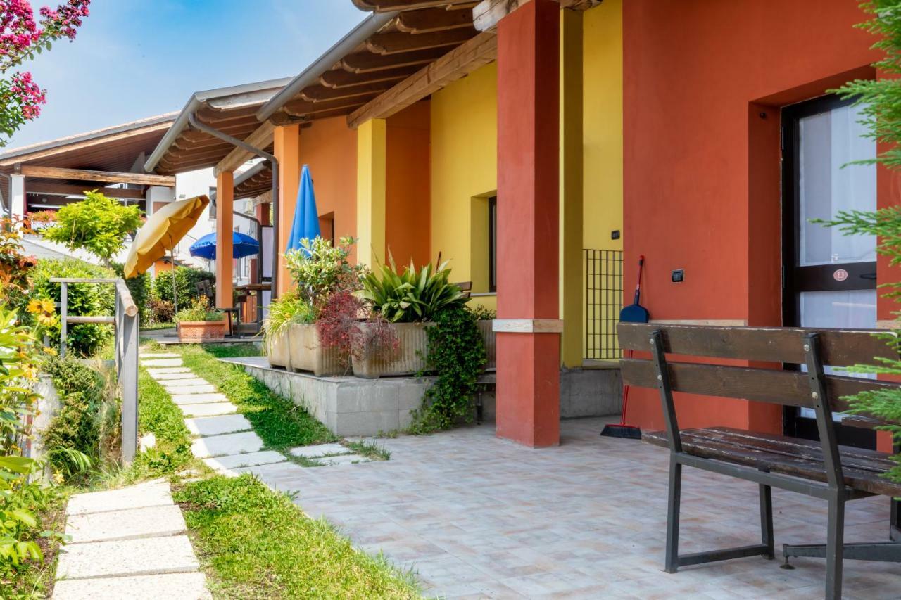 Апарт отель Borgo Blu Poggio Лацизе Экстерьер фото